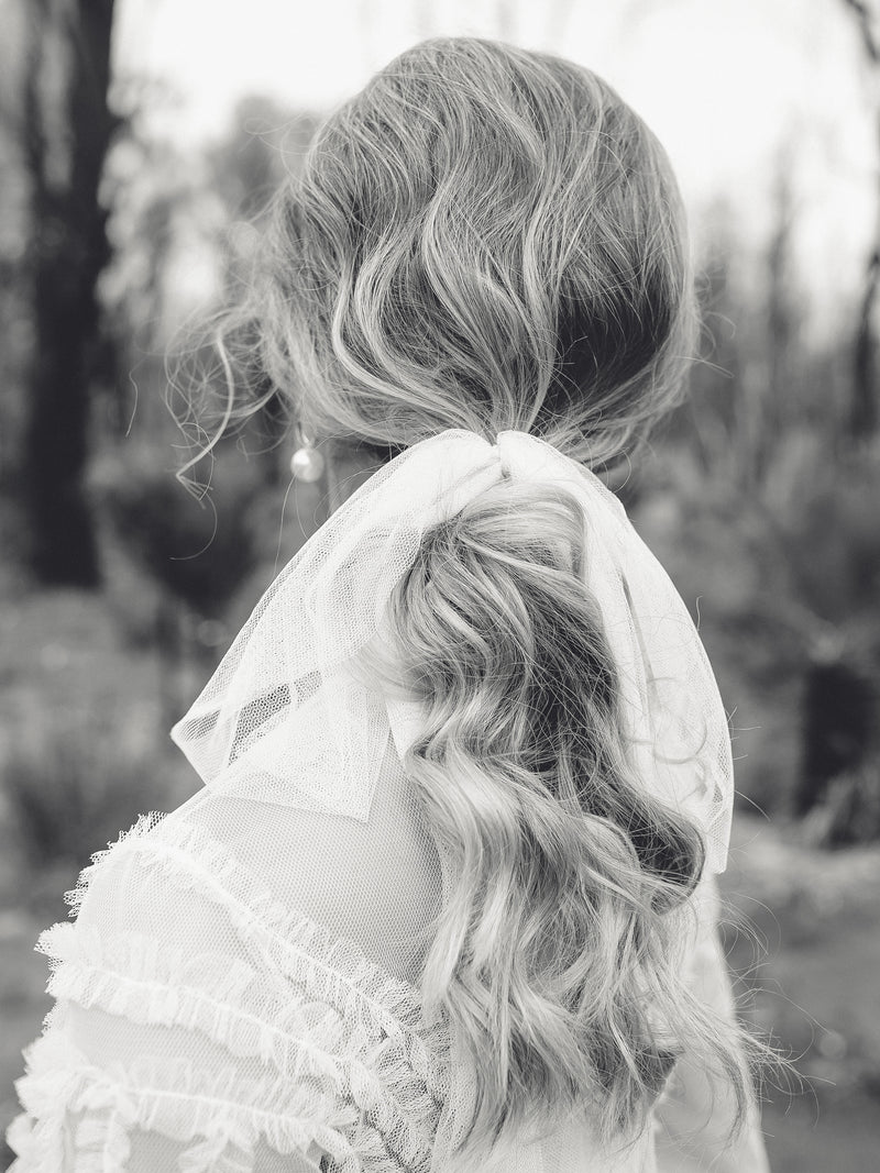SILKY TULLE BOW/TIE